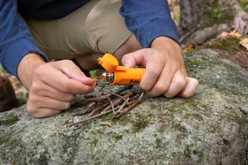 Arb Sol Fire Lite Fuel Free - Lighter W/tinder Cord Lanyard